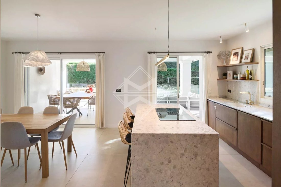 Villa a Valbonne, Provenza-Alpi-Costa Azzurra, Francia 5 - 15562667