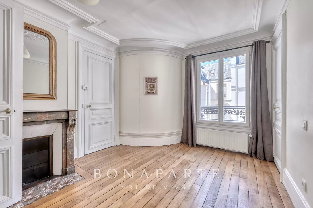 Apartment in Parc Monceau, Paris 8e Arrondissement, Paris 2 - 18491906