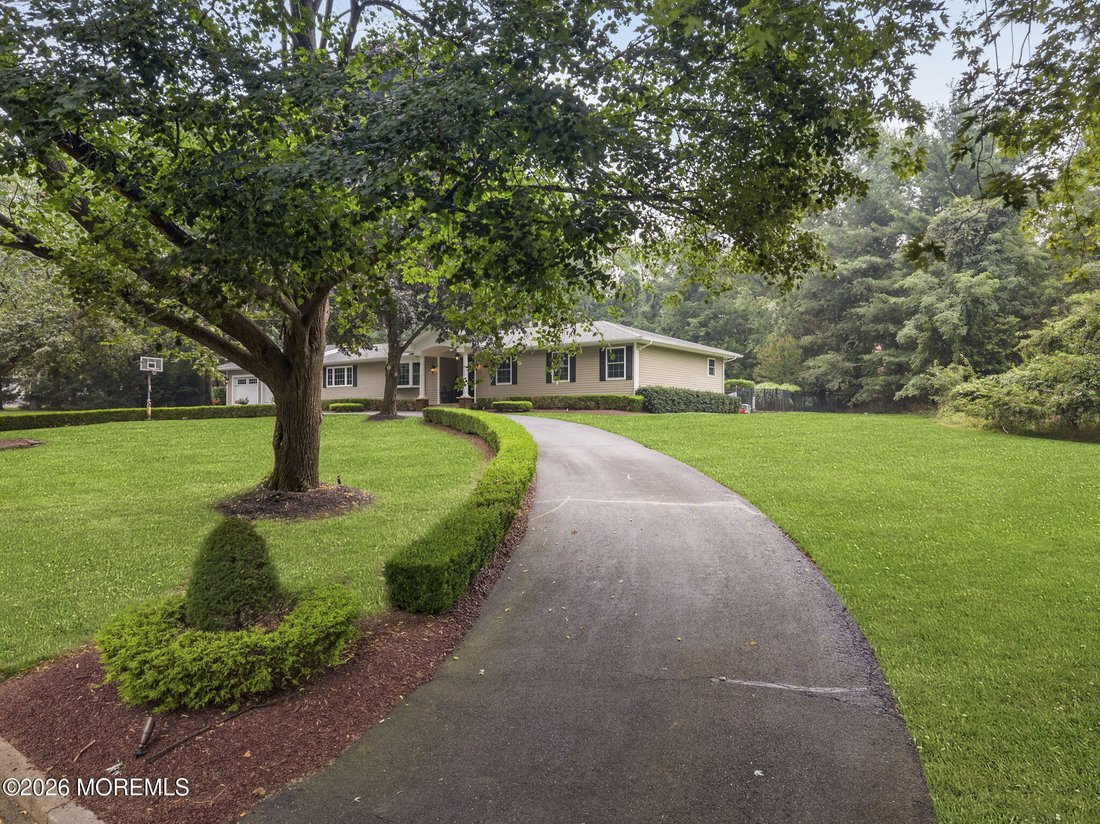 House in Colts Neck, New Jersey, United States 5 - 18490195