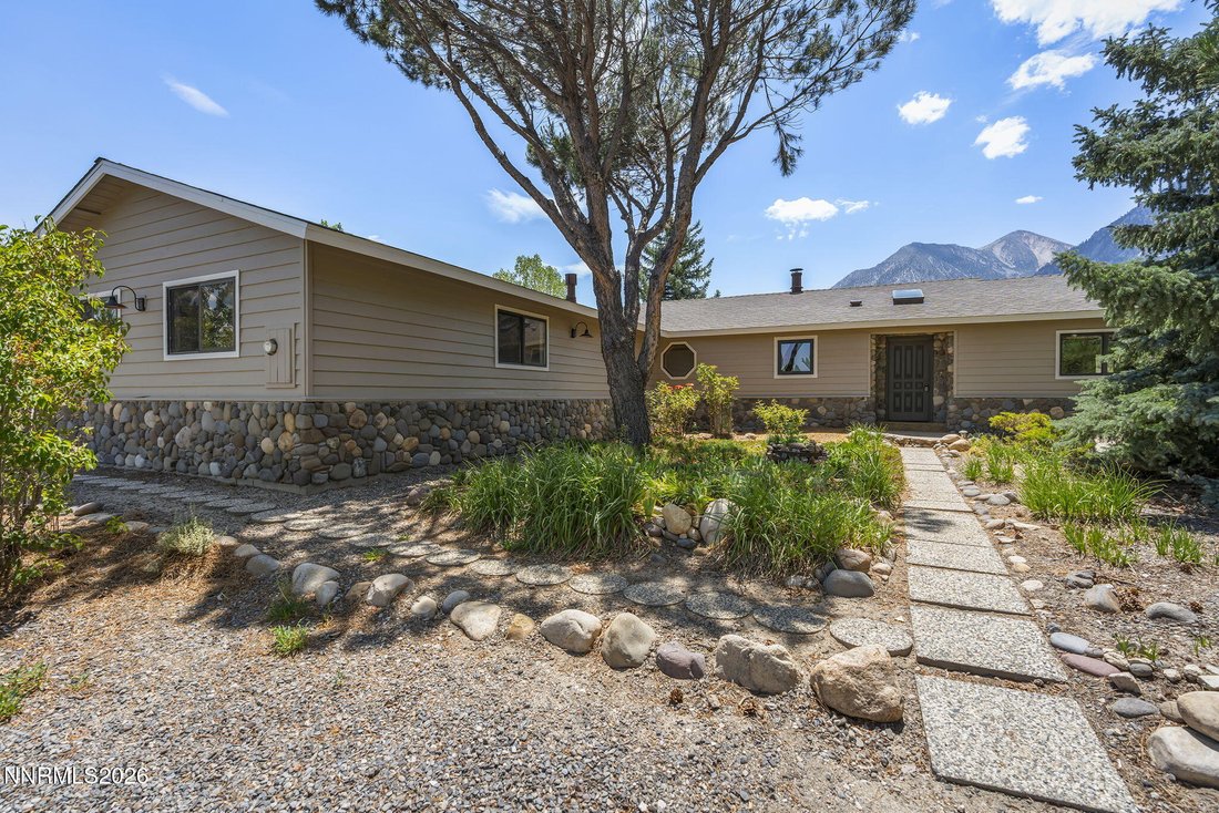 House in Gardnerville, Nevada, United States 4 - 18490001