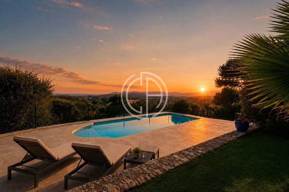 Villa à Mougins, Provence-Alpes-Côte d'Azur, France 1 - 17816068