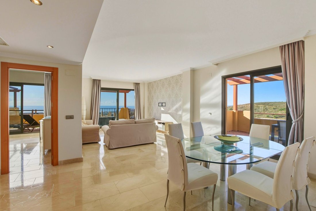 Apartment in Benahavis, Andalusia, Spain 4 - 18490091