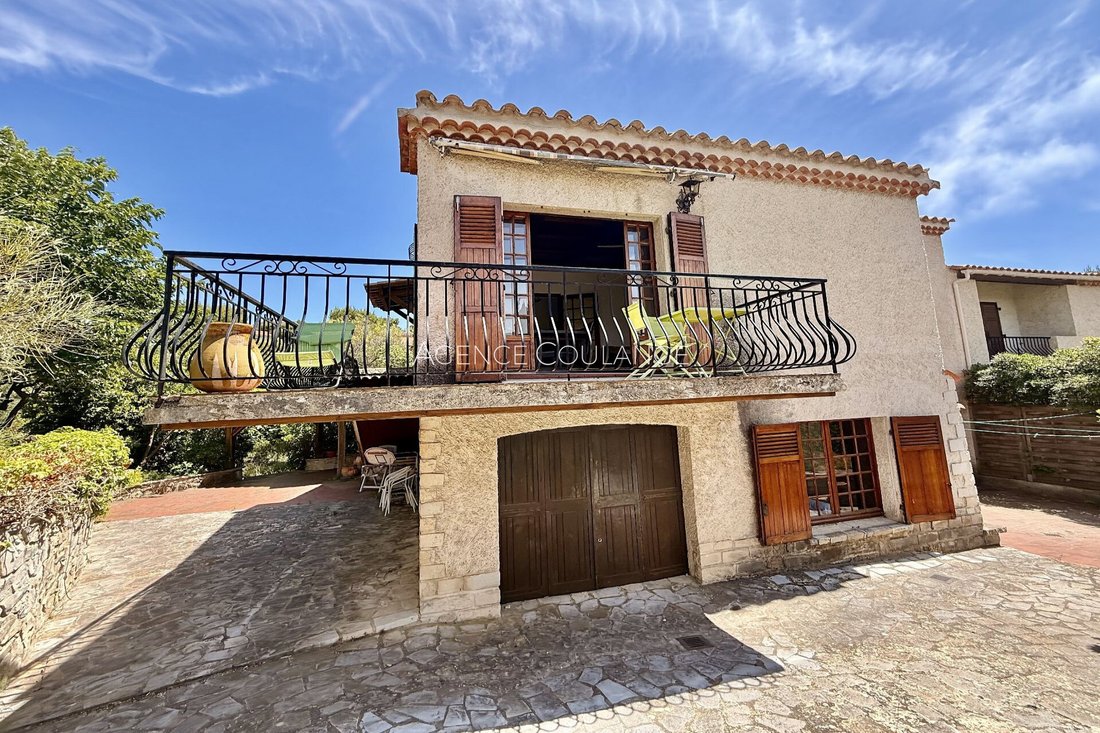 Villa in Saint-Cyr-sur-Mer, Provence-Alpes-Côte d'Azur, France 3 - 18491575