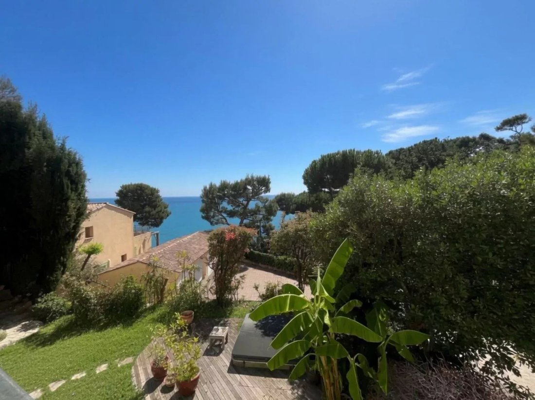 Villa in Èze, Provence-Alpes-Côte d'Azur, France 3 - 15456517