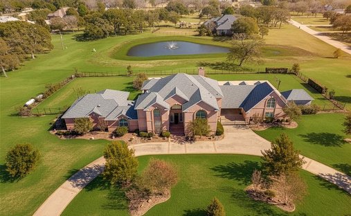 House in Burleson, Texas, United States 1