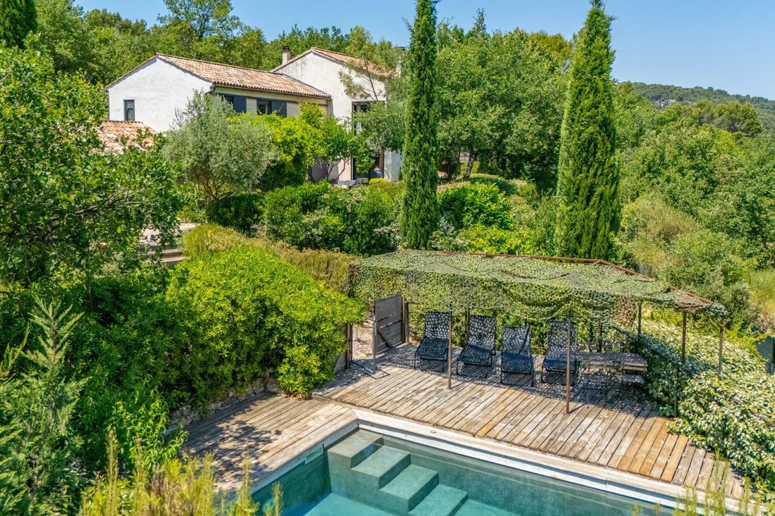 Villa in Entrechaux, Provence-Alpes-Côte d'Azur, France 1 - 18491596