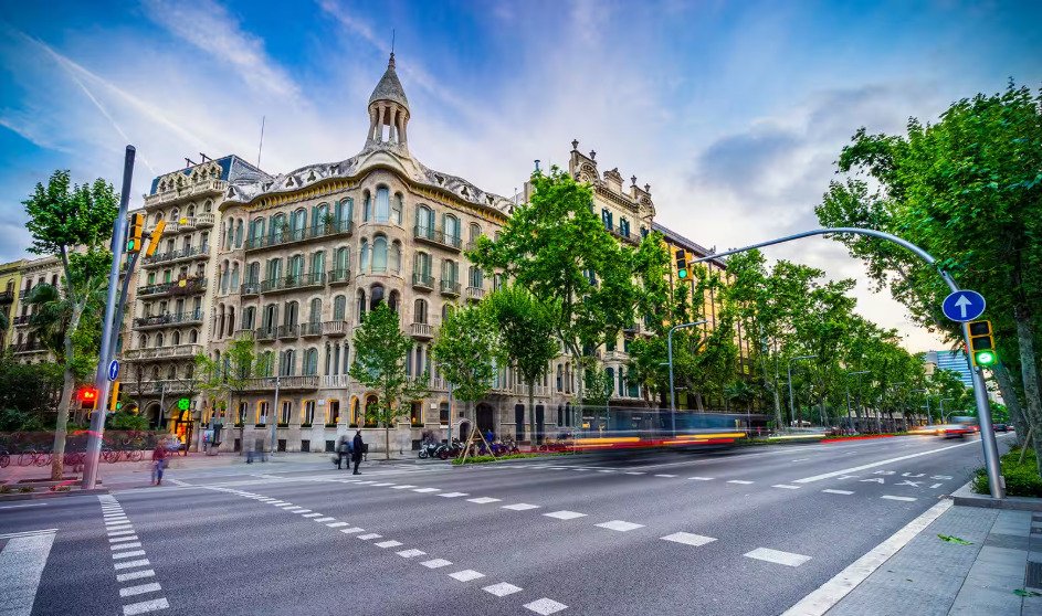 Apartment in Sarrià-Sant Gervasi, Barcelona, Spain 1 - 18490197