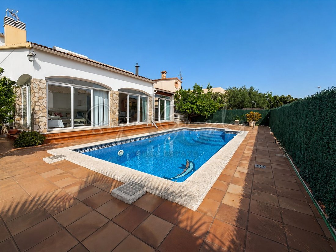 Townhouse in Lloret de Mar, Catalonia, Spain 4 - 18491775