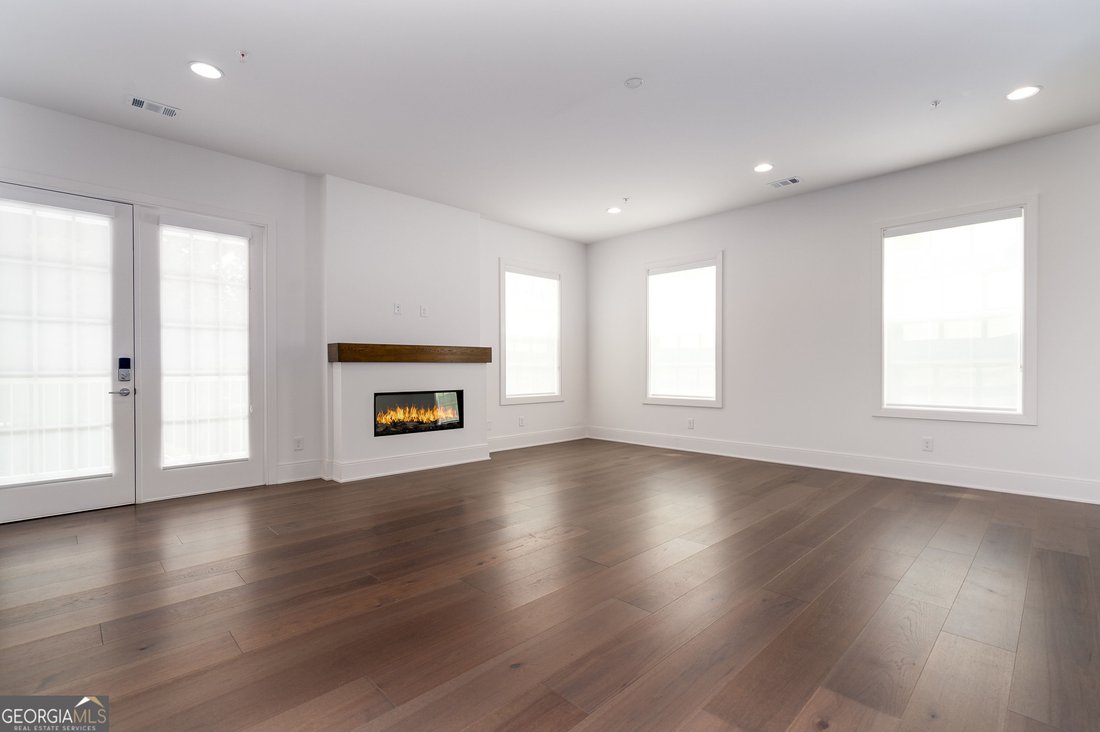 Condo in Atlanta, Georgia, United States 5 - 17782945