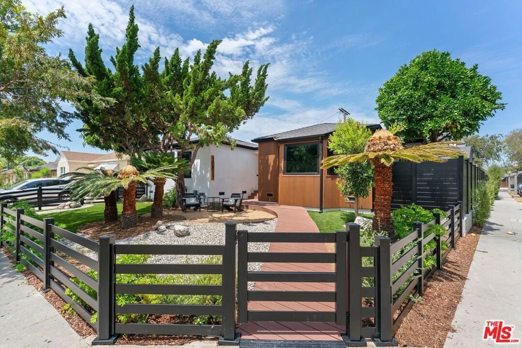 House in Los Angeles, California, United States 1 - 18489672