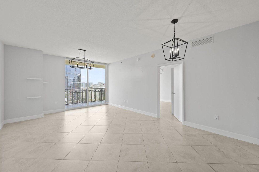 Condo in West Palm Beach, Florida, United States 1 - 18357798