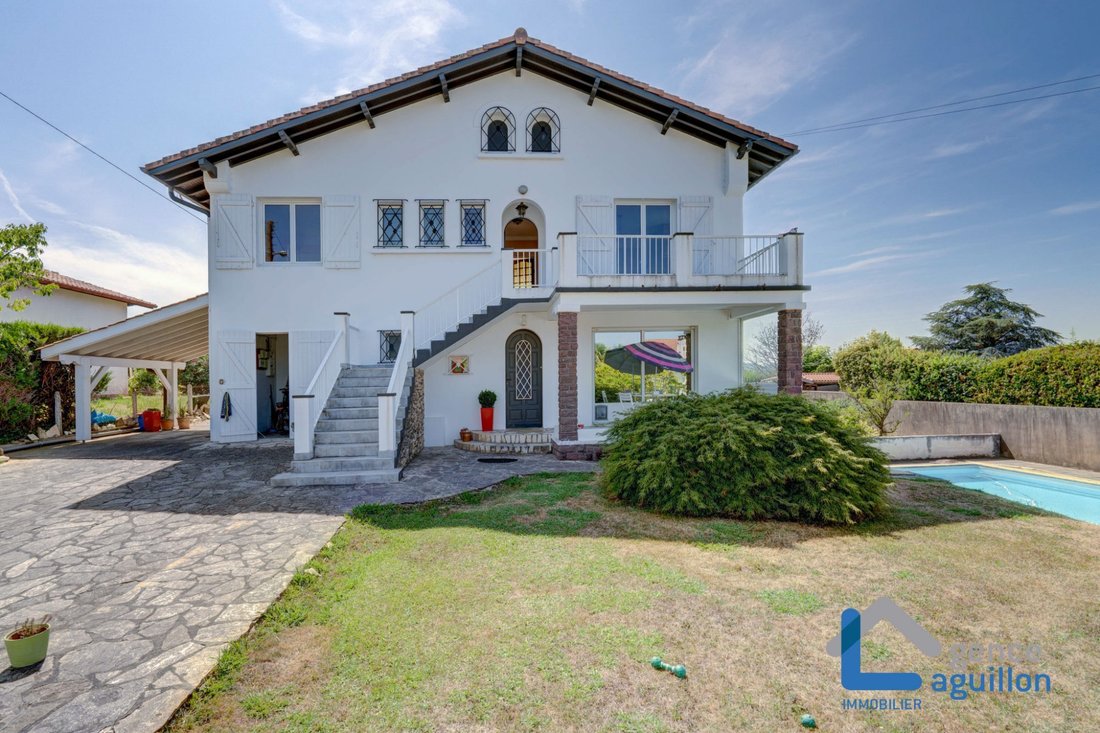 Villa in Biriatou, Nouvelle-Aquitaine, France 2 - 18490441