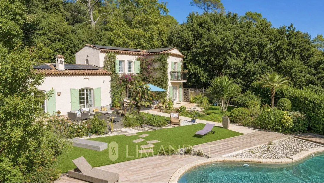 Villa in Nord, Roquefort-les-Pins, France 1 - 17777566