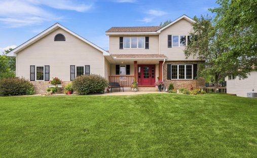 House in Mahtomedi, Minnesota, United States 1