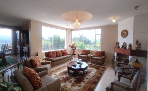 Haus in Quito, Provinz Pichincha, Ecuador 1