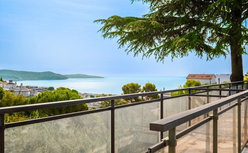 Villa in Lanterne, Nice, France 1