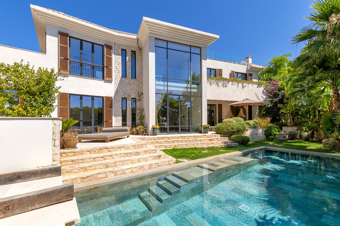 Villa in Rotes Velles, Calvia, Balearic Islands 1 - 18490123