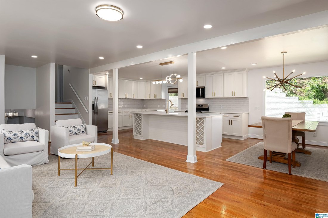 House in Mountain Brook, Alabama, United States 2 - 18489690