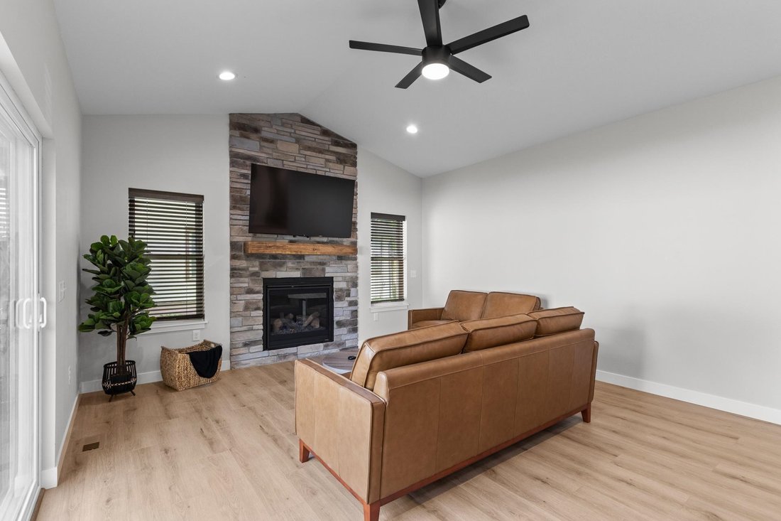 House in Wisconsin Dells, Wisconsin, United States 3 - 18489986