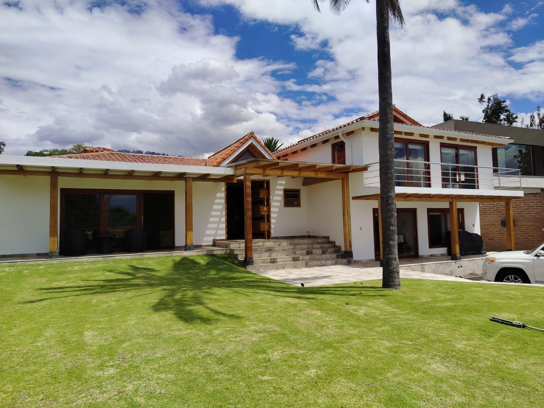 House in Quito, Pichincha, Ecuador 2 - 18491221
