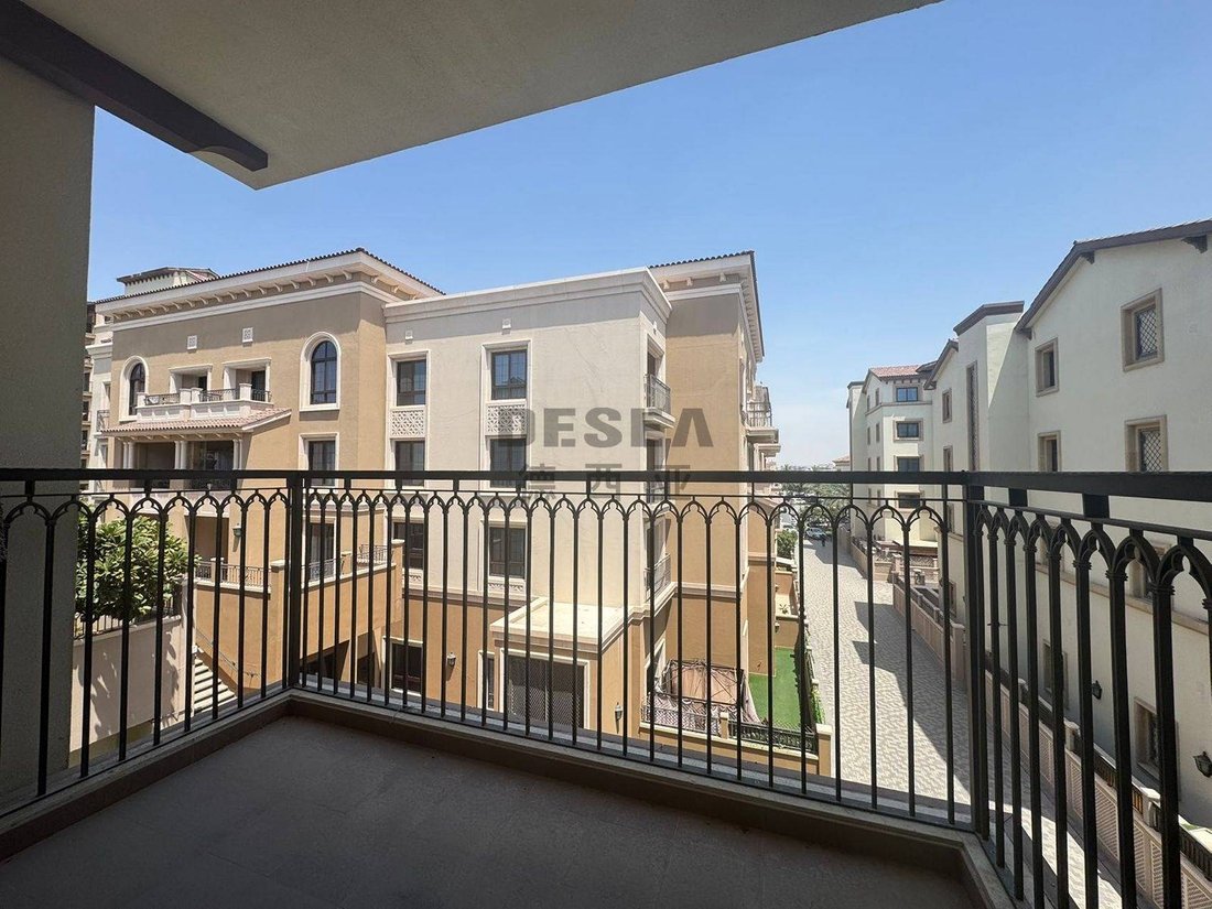 Apartment in Muhaisnah, Dubai, United Arab Emirates 1 - 18490422
