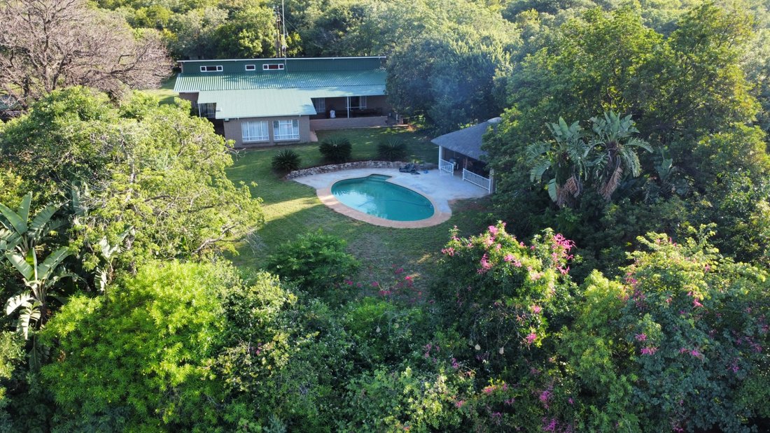 Farm Ranch in Johannesburg, Gauteng, South Africa 2 - 18490891