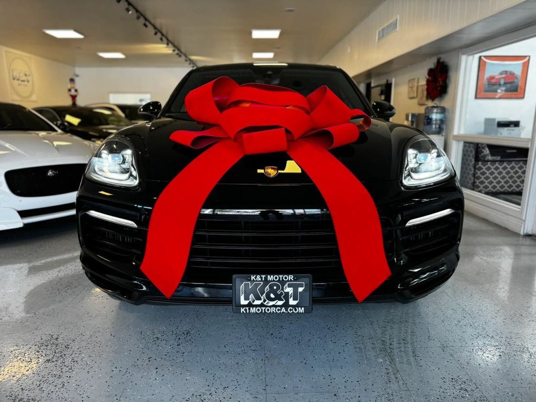 Suv in Santa Ana, CA, United States 3 - 15701788