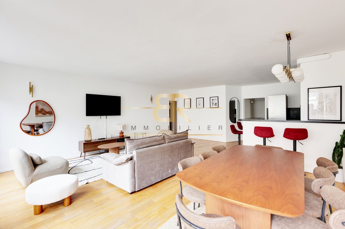 Apartment in Palais Royal, Paris 1er Arrondissement, Paris 4 - 18490529