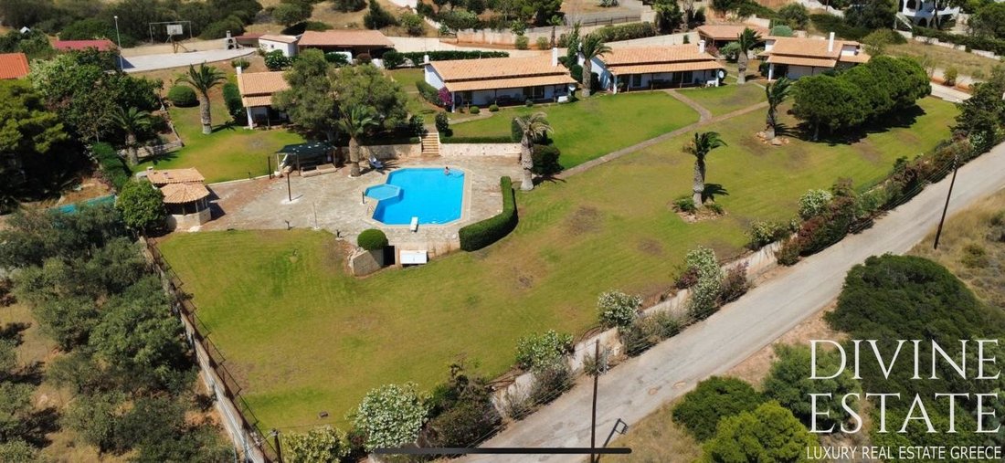 Condo in Palea Fokea, Attica, Greece 1 - 18490736
