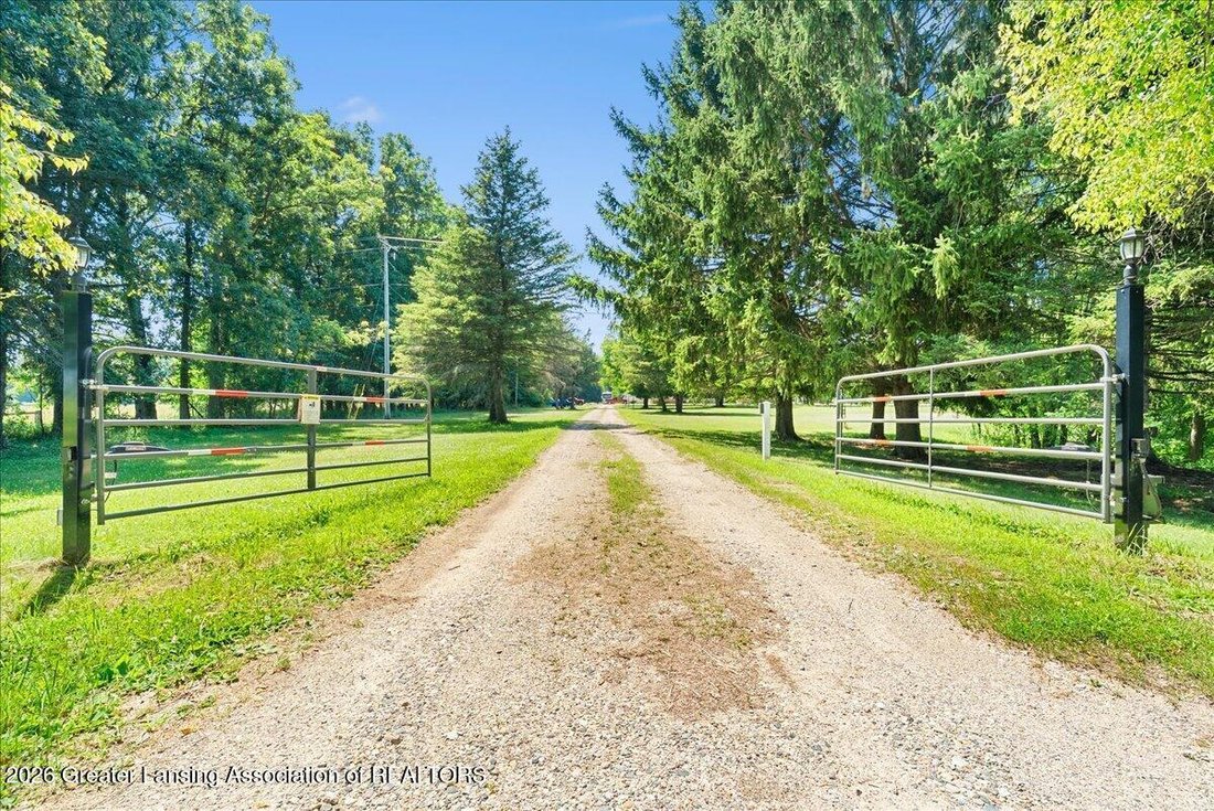 House in Holt, Michigan, United States 2 - 18490917
