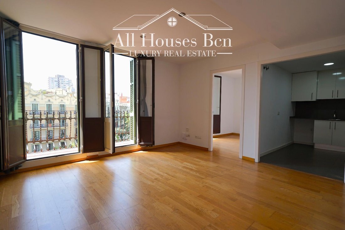 Apartment in Eixample, Barcelona, Spain 4 - 18490059