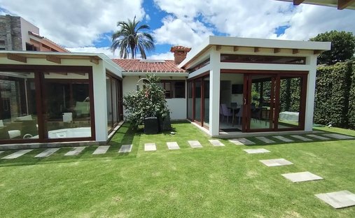 House in Quito, Pichincha, Ecuador 1