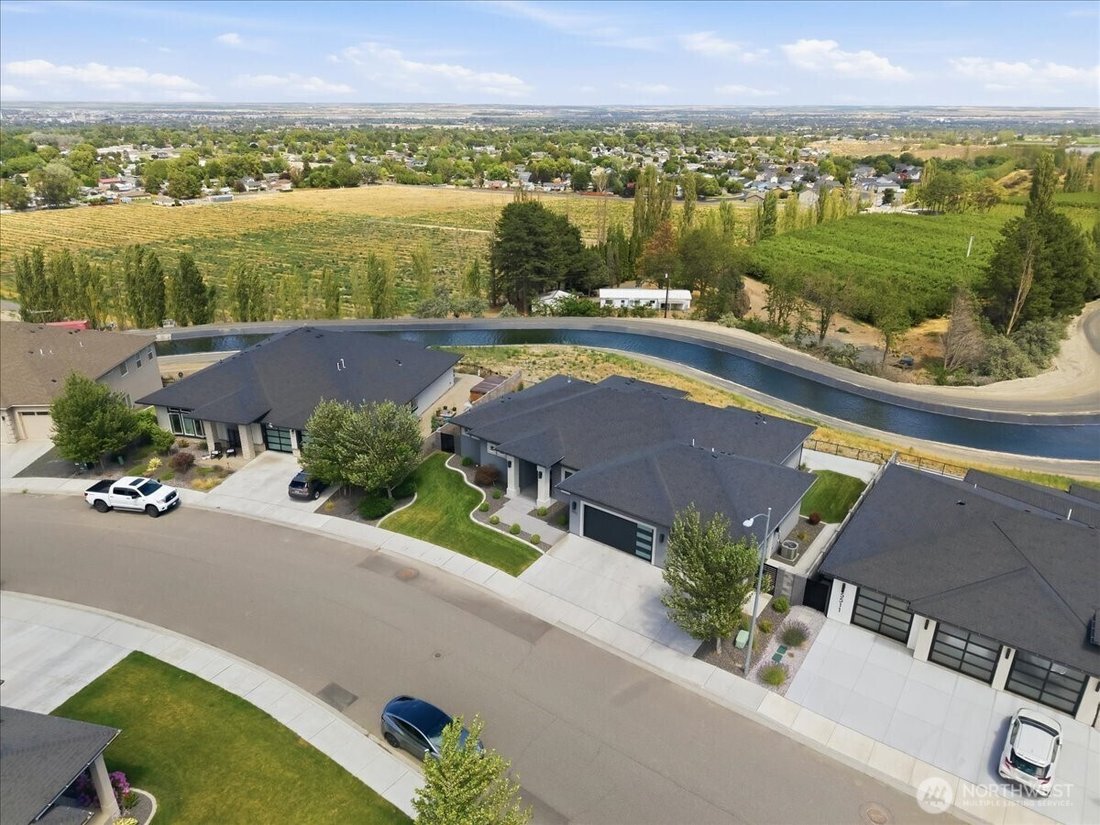 House in Kennewick, Washington, United States 4 - 18490848