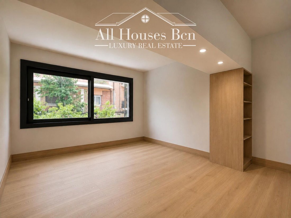 Apartment in Sants-Montjuic, Barcelona, Spain 2 - 18490082