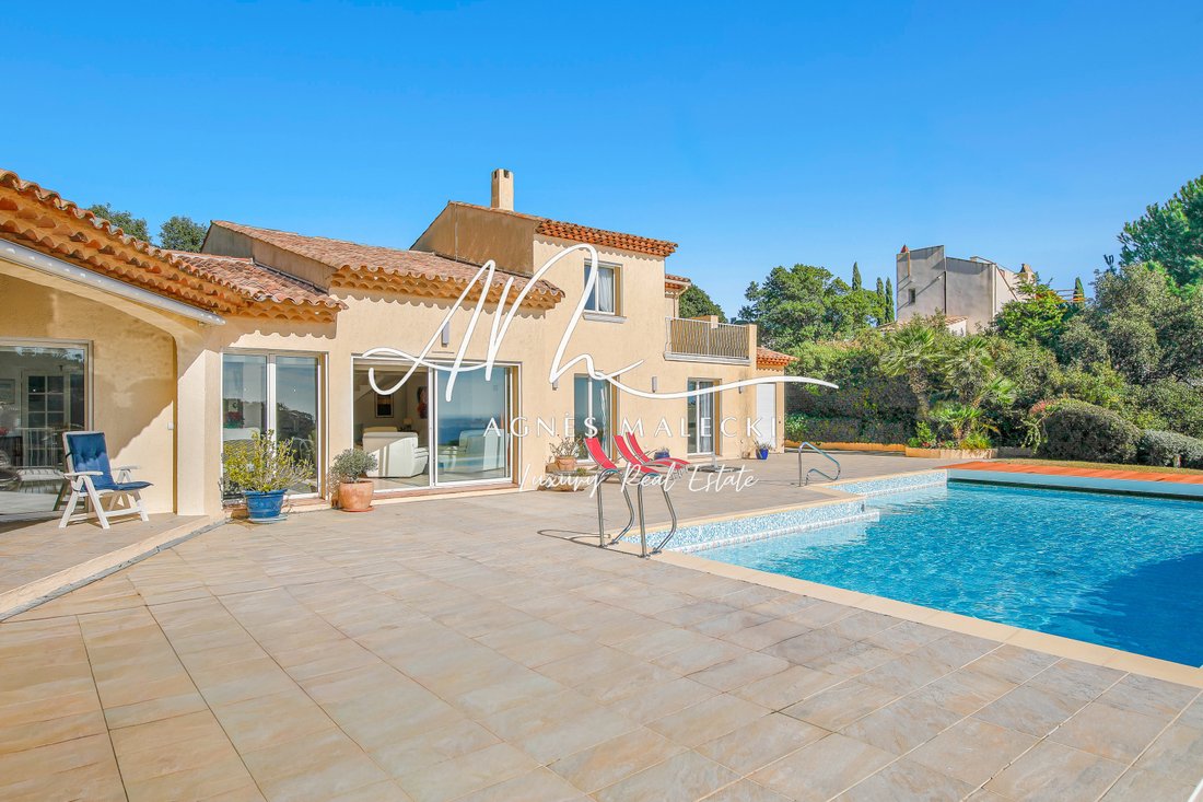 Estate in Nord, Cavalaire-sur-Mer, France 2 - 17149584