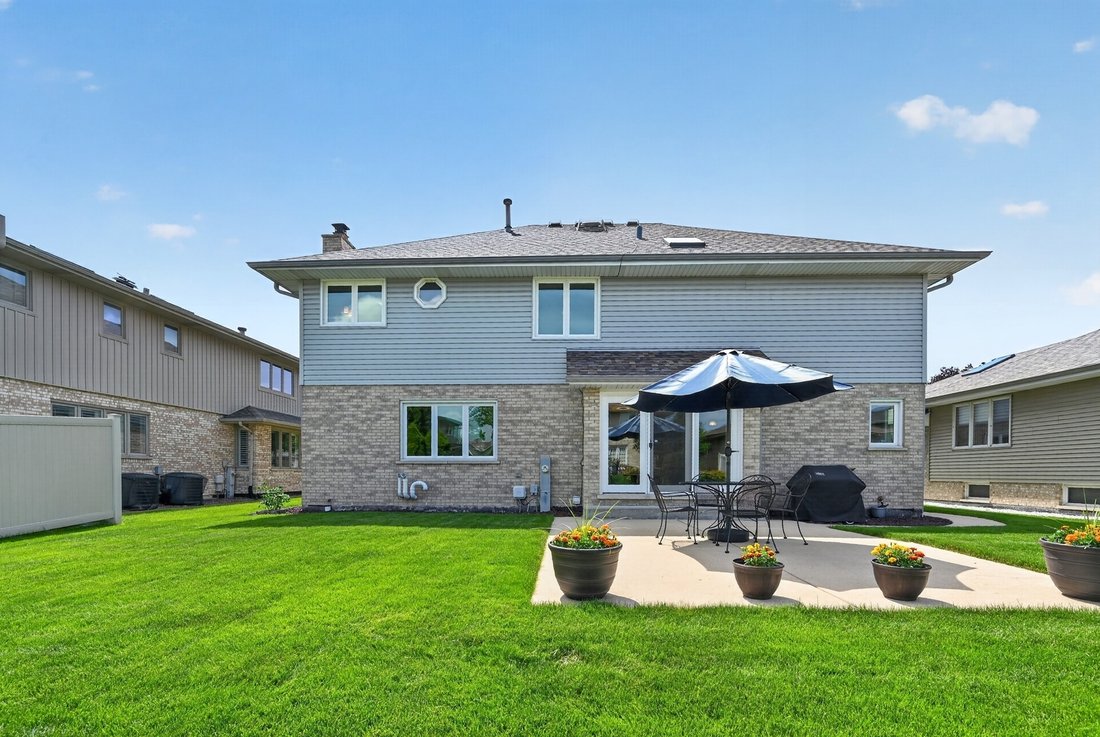 House in Oak Lawn, Illinois, United States 2 - 18491089