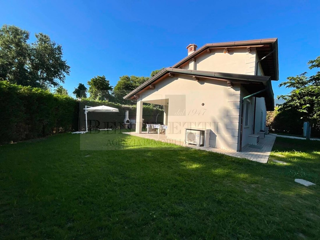 Villa in Camaiore, Tuscany, Italy 4 - 18489968