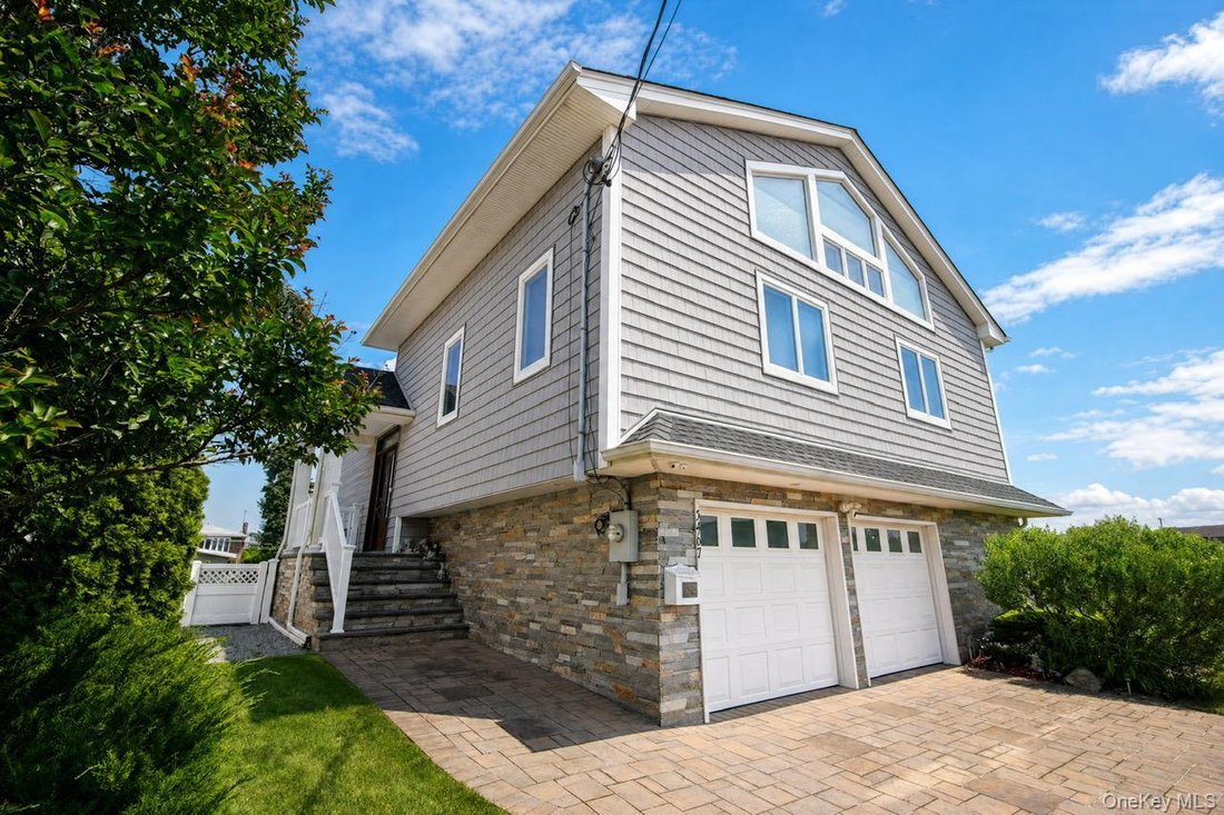 House in Oceanside, New York, United States 5 - 18490467