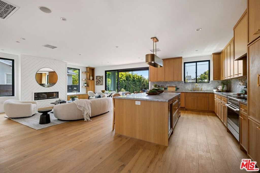 House in Los Angeles, California, United States 4 - 18489676