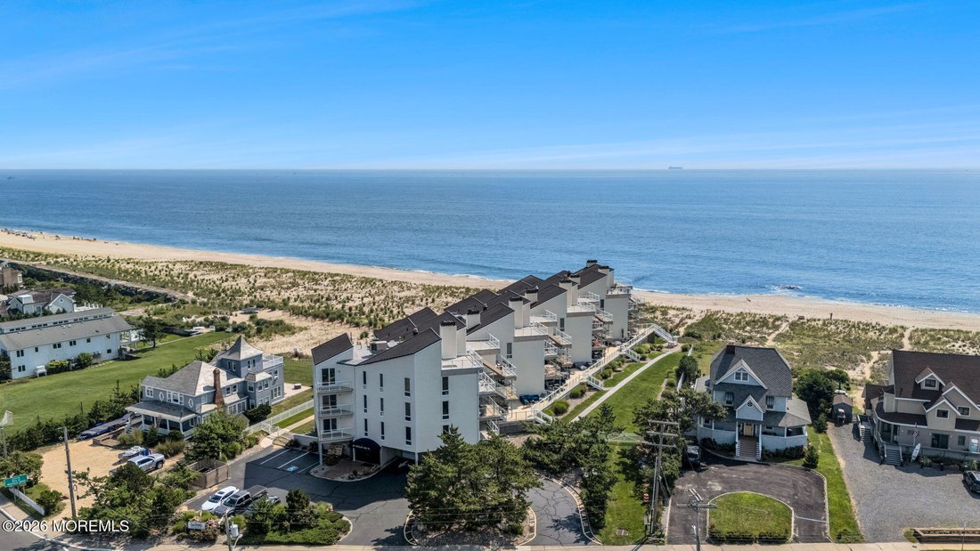 Condo in Long Branch, New Jersey, United States 1 - 18485232