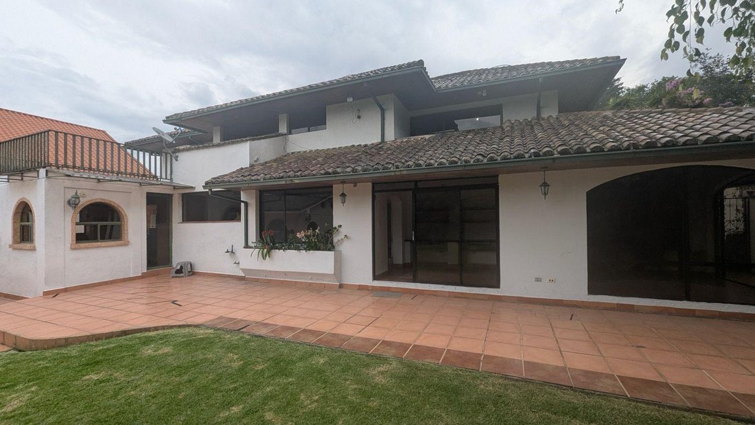 House in Quito, Pichincha, Ecuador 1 - 18491316