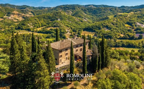 Villa in Montone, Umbria, Italy 1