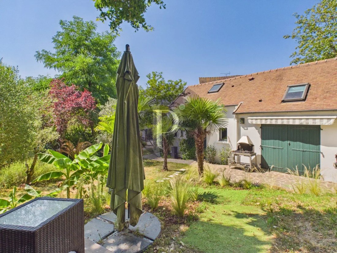 House in Vauhallan, Ile-de-France, France 5 - 18490655