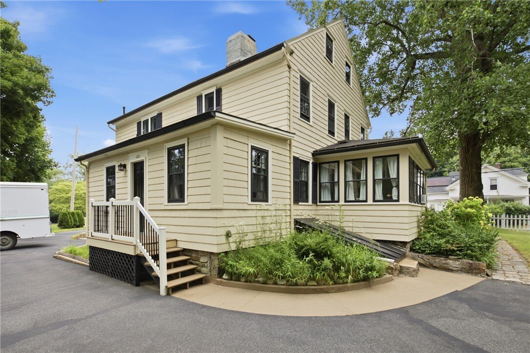 House in Cranston, Rhode Island, United States 4 - 18489758