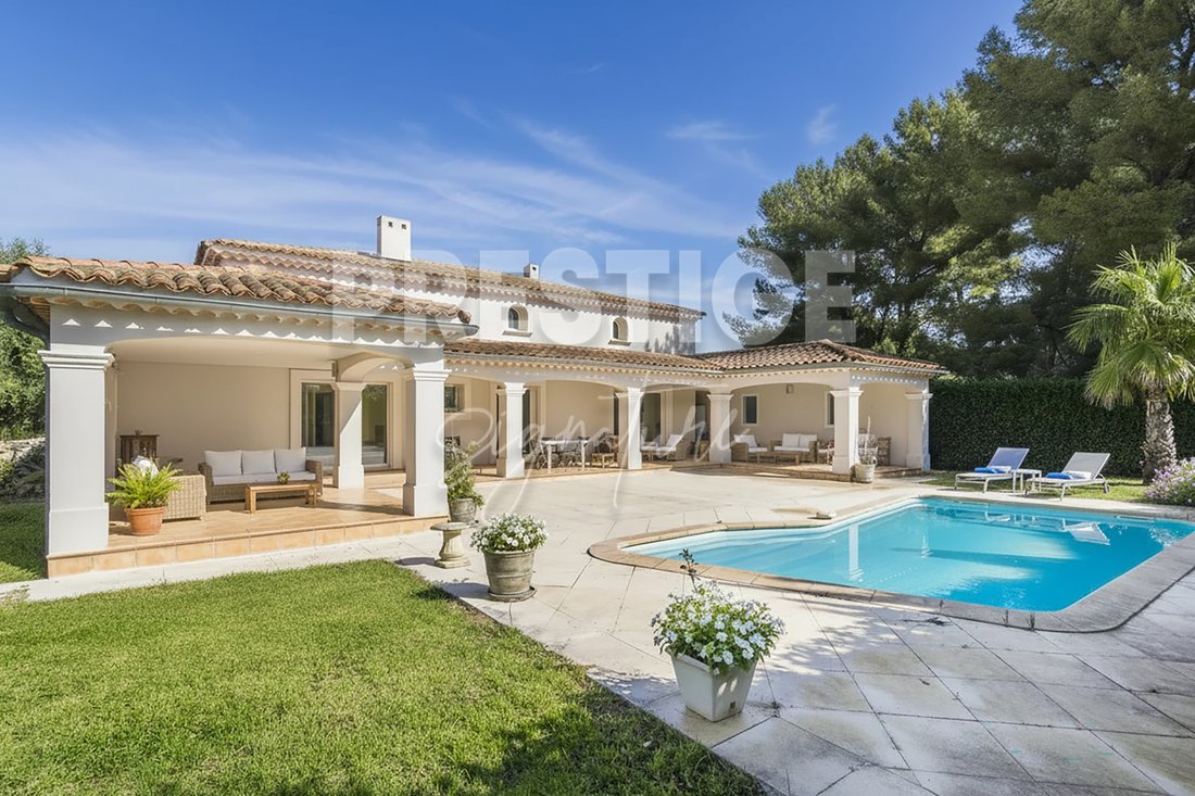 Villa in Nord, Sanary-sur-Mer, France 1 - 18490589