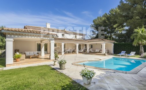 Villa in Nord, Sanary-sur-Mer, France 1