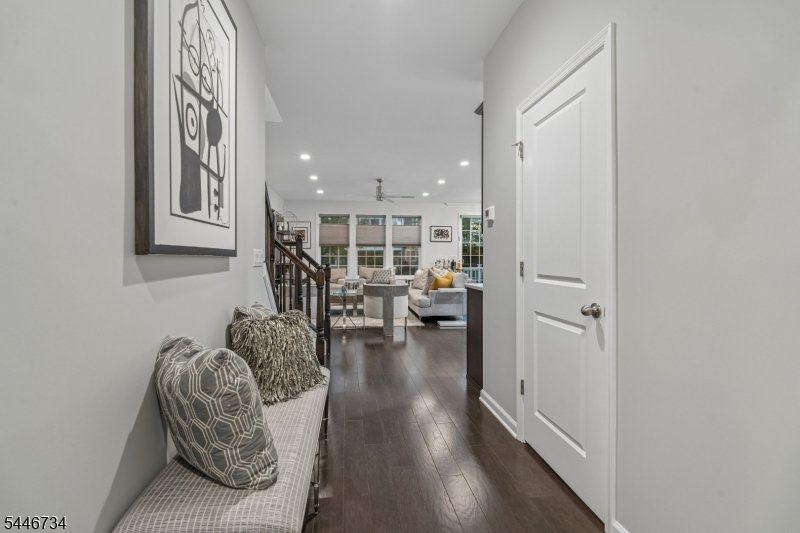 Townhouse in Morris Township, New Jersey, United States 3 - 18491709