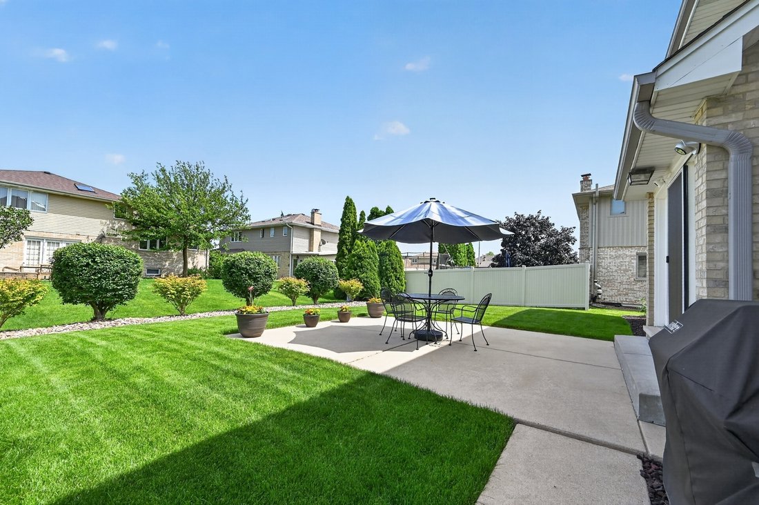 House in Oak Lawn, Illinois, United States 4 - 18491089