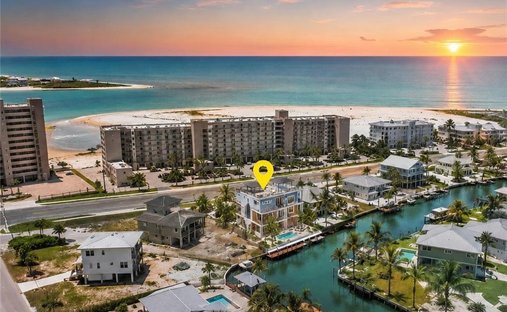 House in Fort Myers Beach, Florida, United States 1