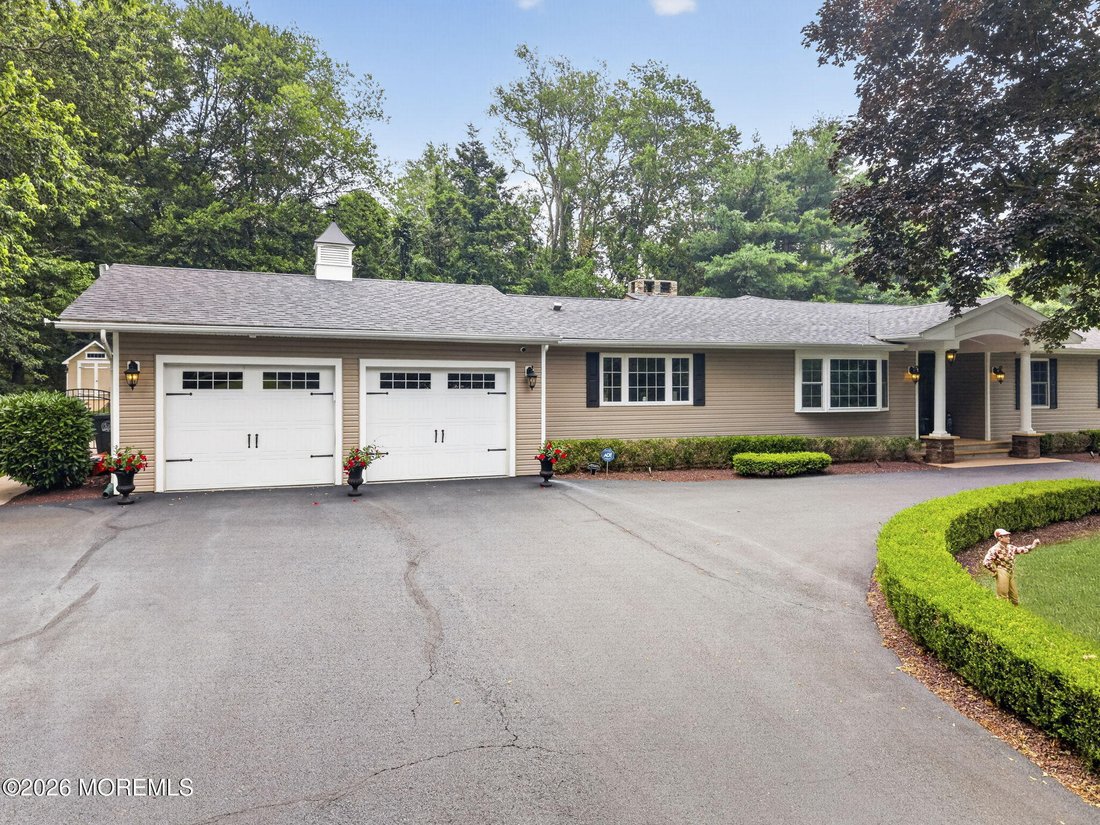 House in Colts Neck, New Jersey, United States 2 - 18490195